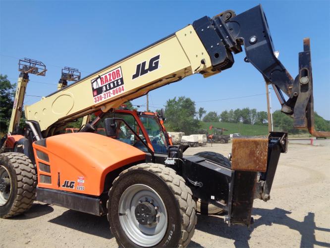 JLG 1255