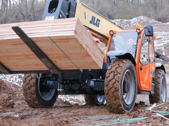 JLG 943