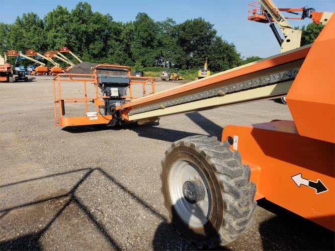 JLG 600S