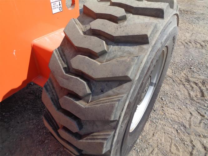 JLG 660SJ