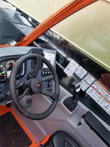 JLG 742