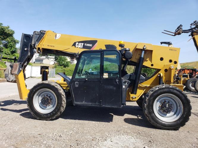 CATERPILLAR TL1055C