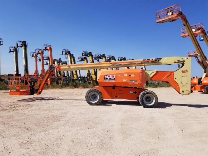 JLG 800AJ