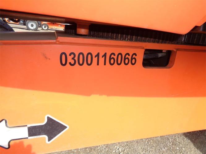 JLG 600AJ