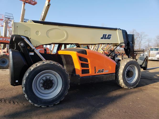 JLG 1255