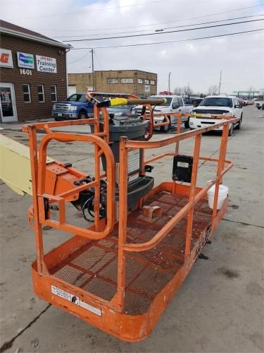 JLG 600S