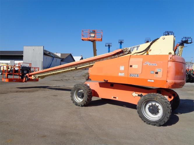 JLG 800S