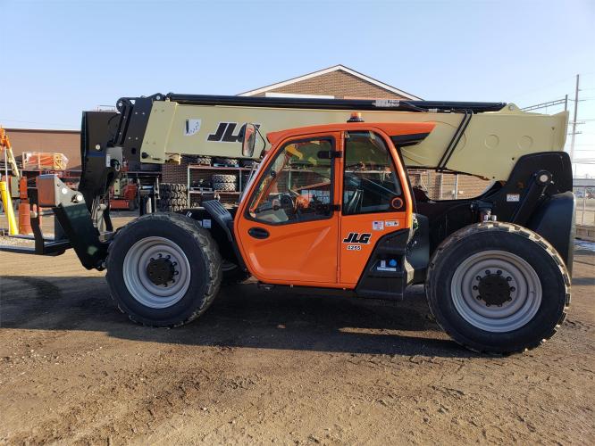JLG 1255