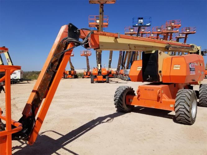 JLG 800AJ