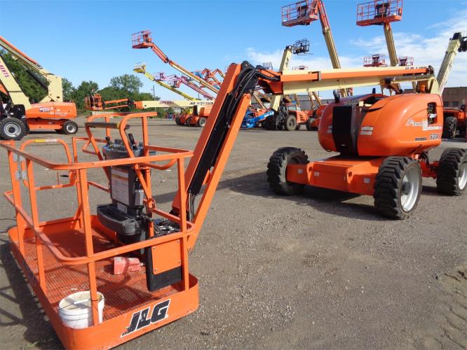 JLG 600AJ