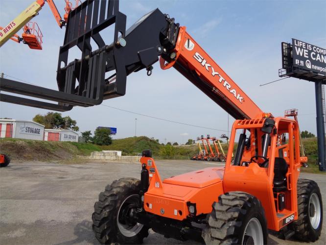 SKY TRAK 8042