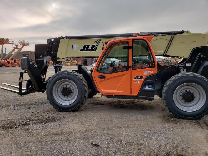 JLG 1255