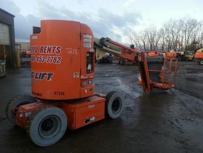 JLG E300AJP