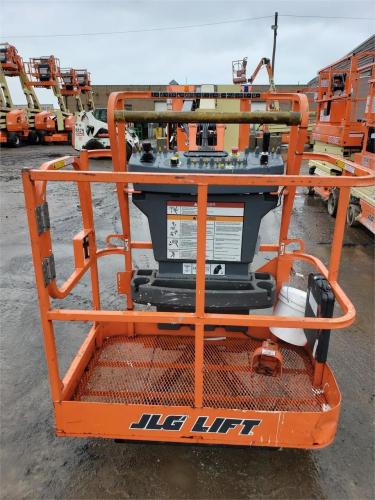 JLG E300AJP