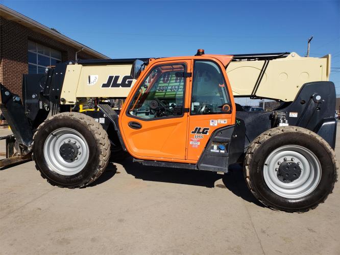 JLG 1055