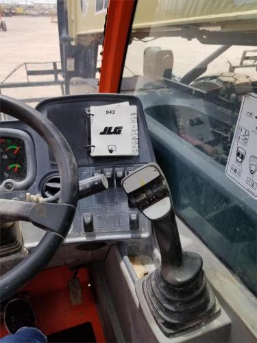 JLG 943