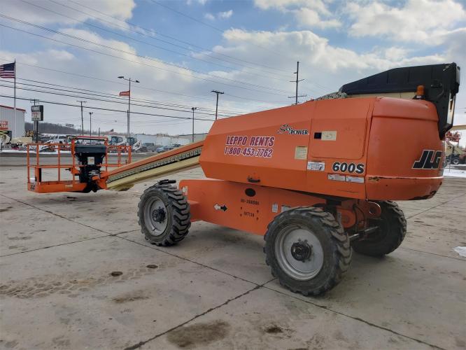 JLG 600S