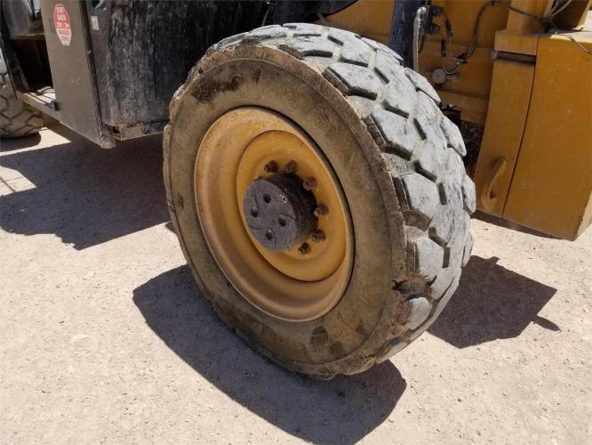CATERPILLAR TL1055C