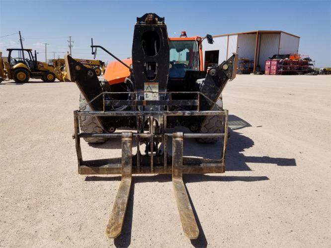 JLG 1055