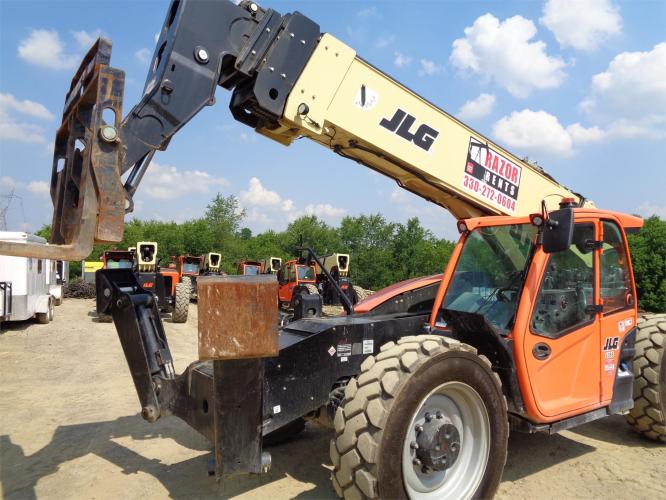 JLG 1055