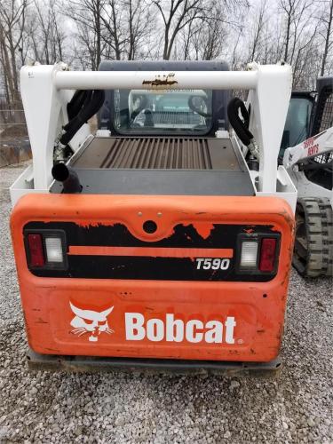 BOBCAT T590