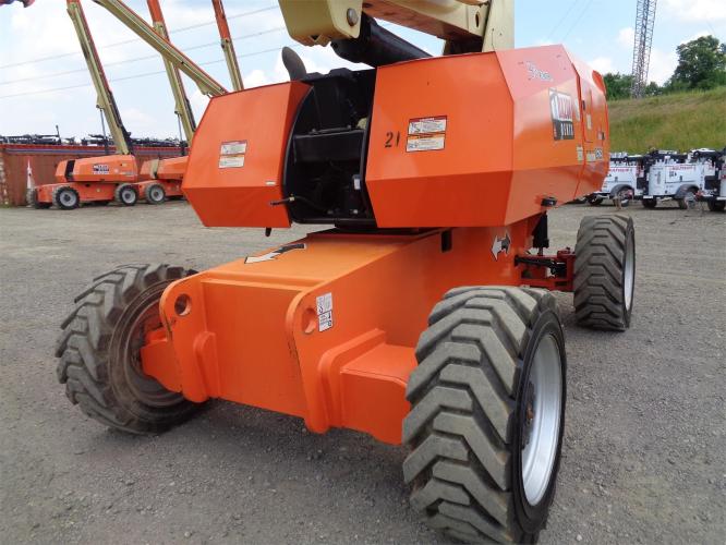 JLG 860SJ