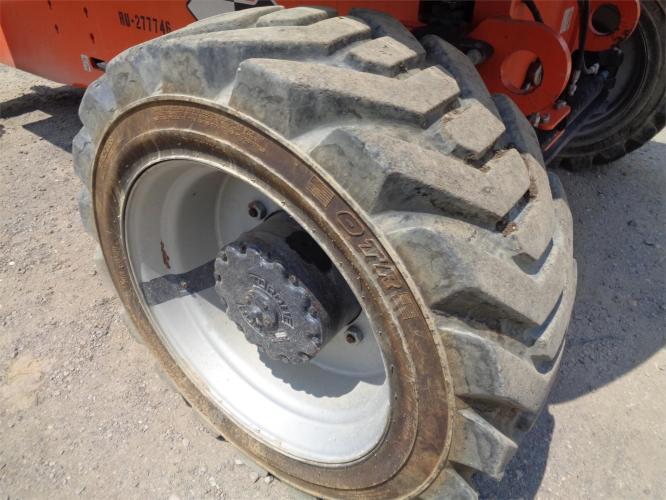 JLG 860SJ