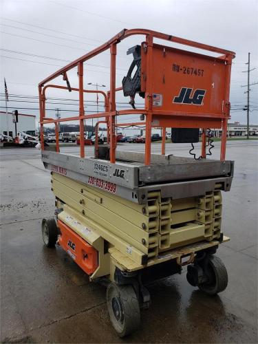 JLG 3246ES
