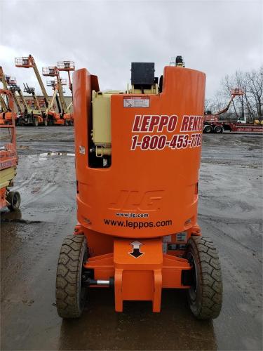 JLG E300AJP