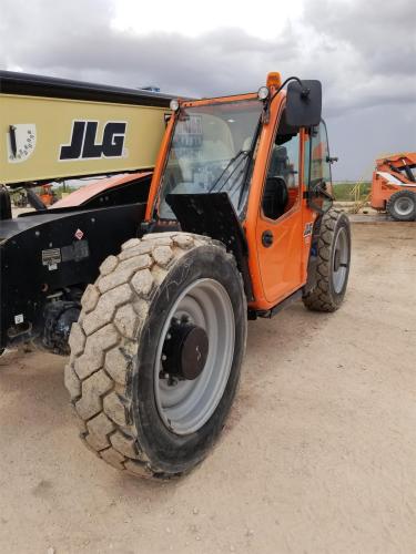 JLG 943