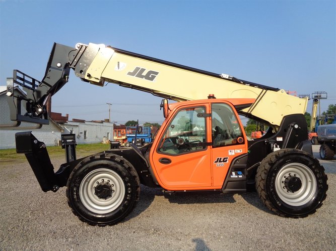 JLG 1055