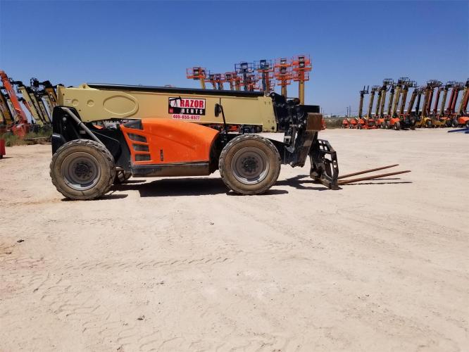 JLG 1055