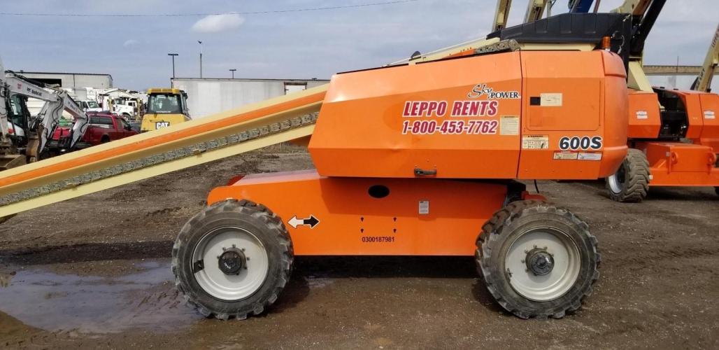 JLG 600S