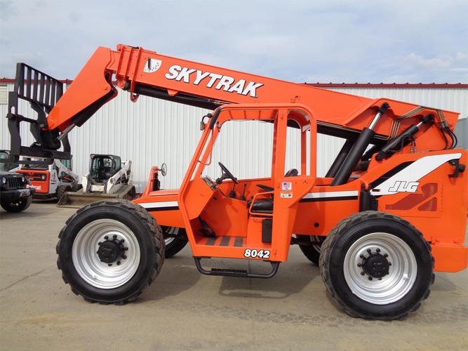 SKY TRAK 8042