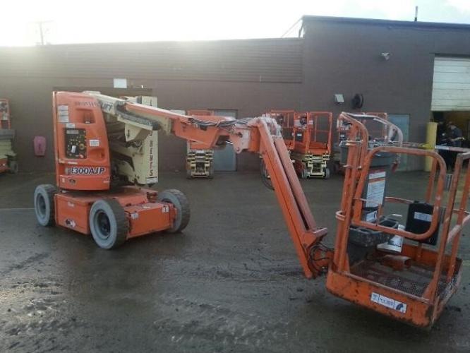 JLG E300AJP