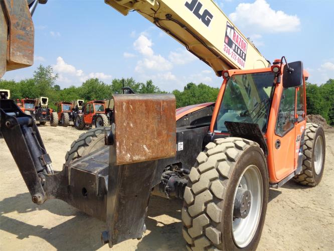 JLG 1055