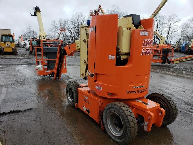 JLG E300AJP