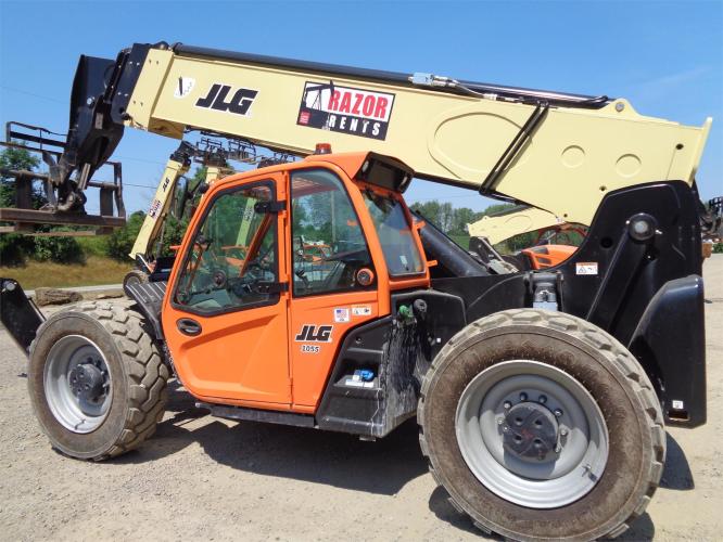 JLG 1055
