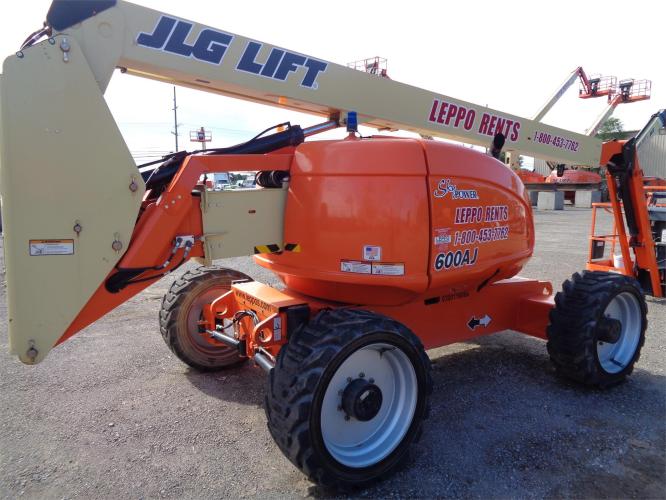 JLG 600AJ