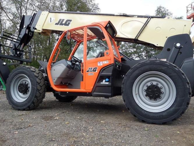 JLG 1055
