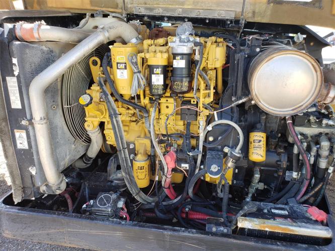 CATERPILLAR TL1055C