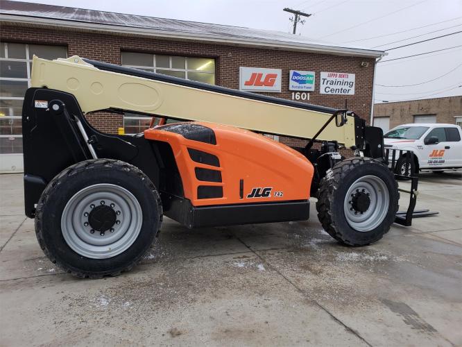 JLG 742