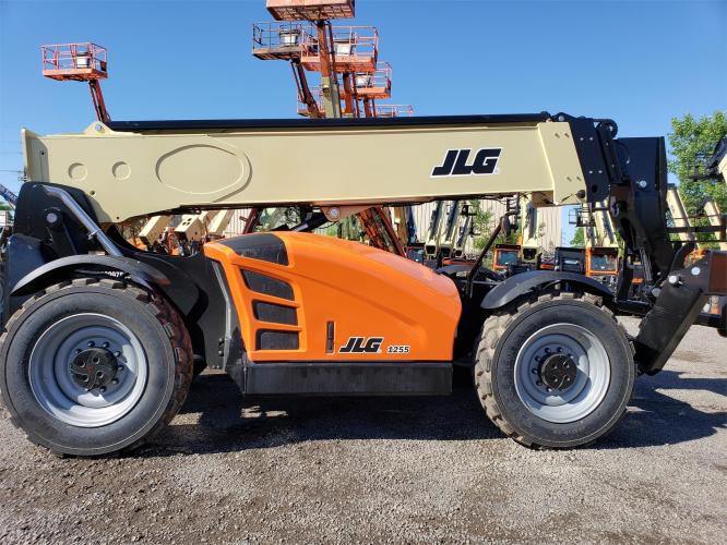 JLG 1255