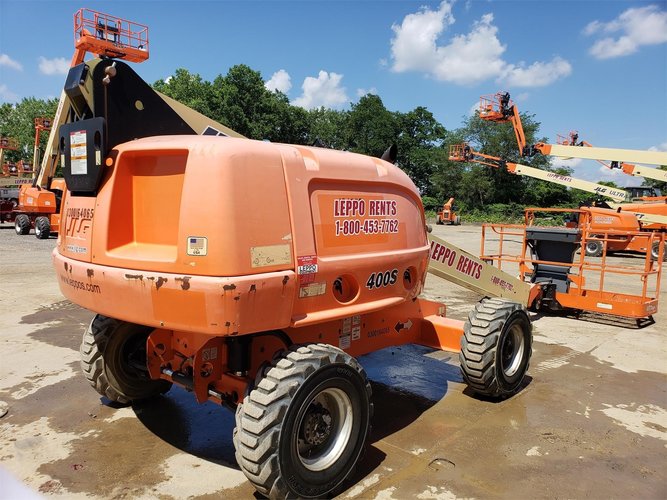 JLG 400S