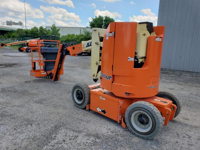 JLG E300AJP