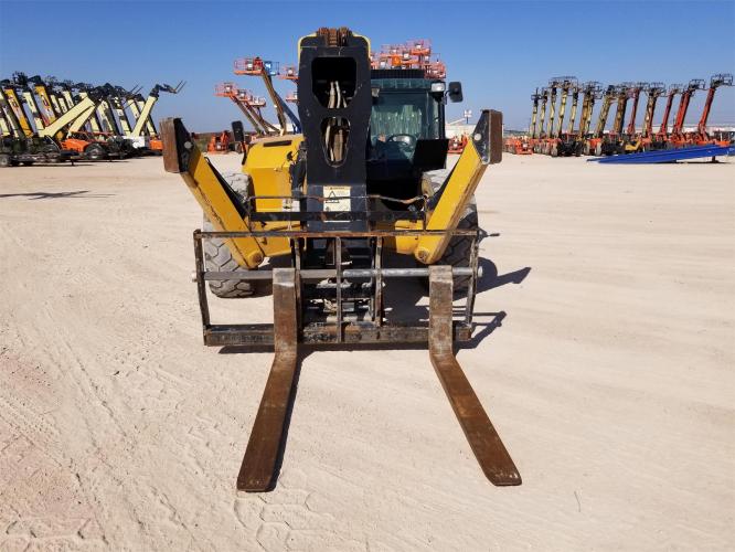 CATERPILLAR TL1055C