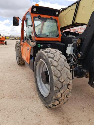 JLG 943