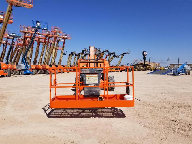 JLG 800AJ