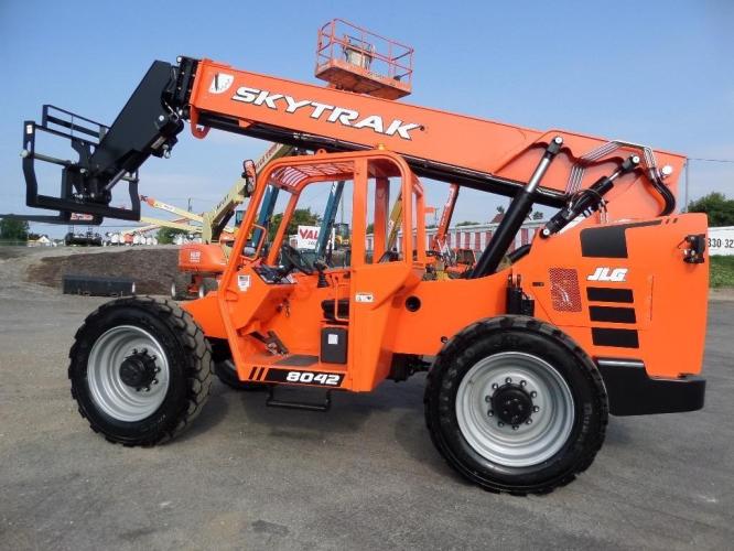 SKY TRAK 8042