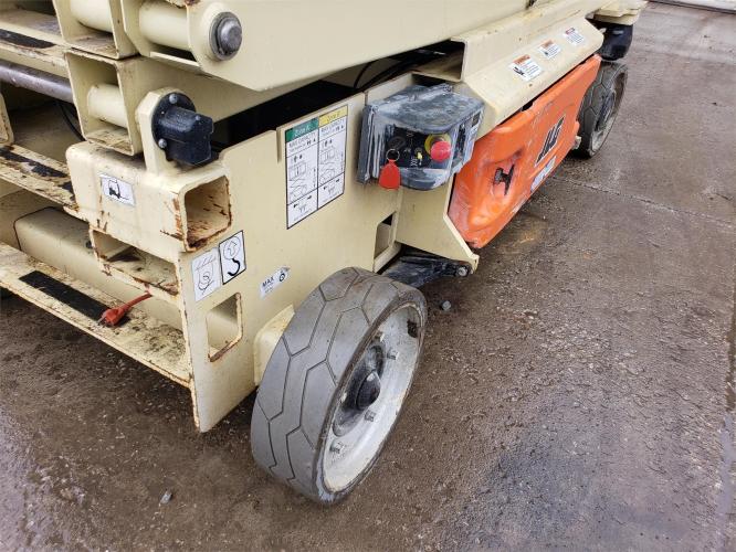 JLG 3246ES